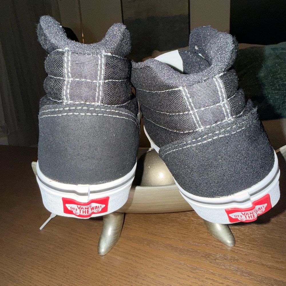 Vans Black and White High-Top Sneakers - Picture 5 of 6